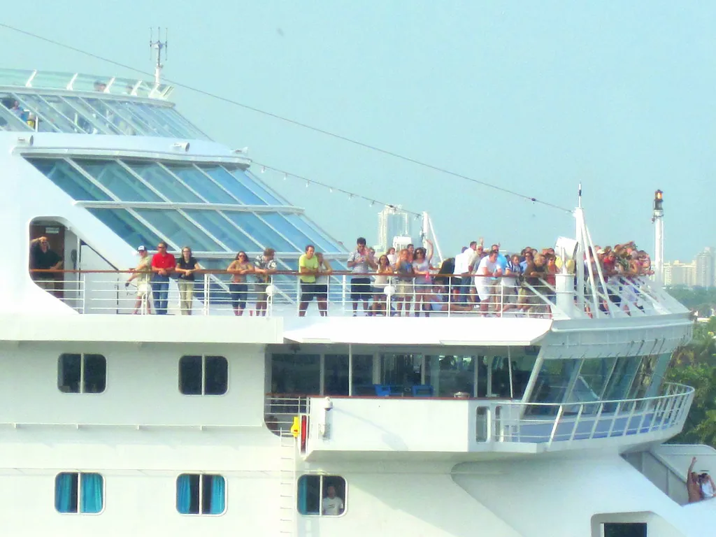 cruise ship departure in Miami Beach